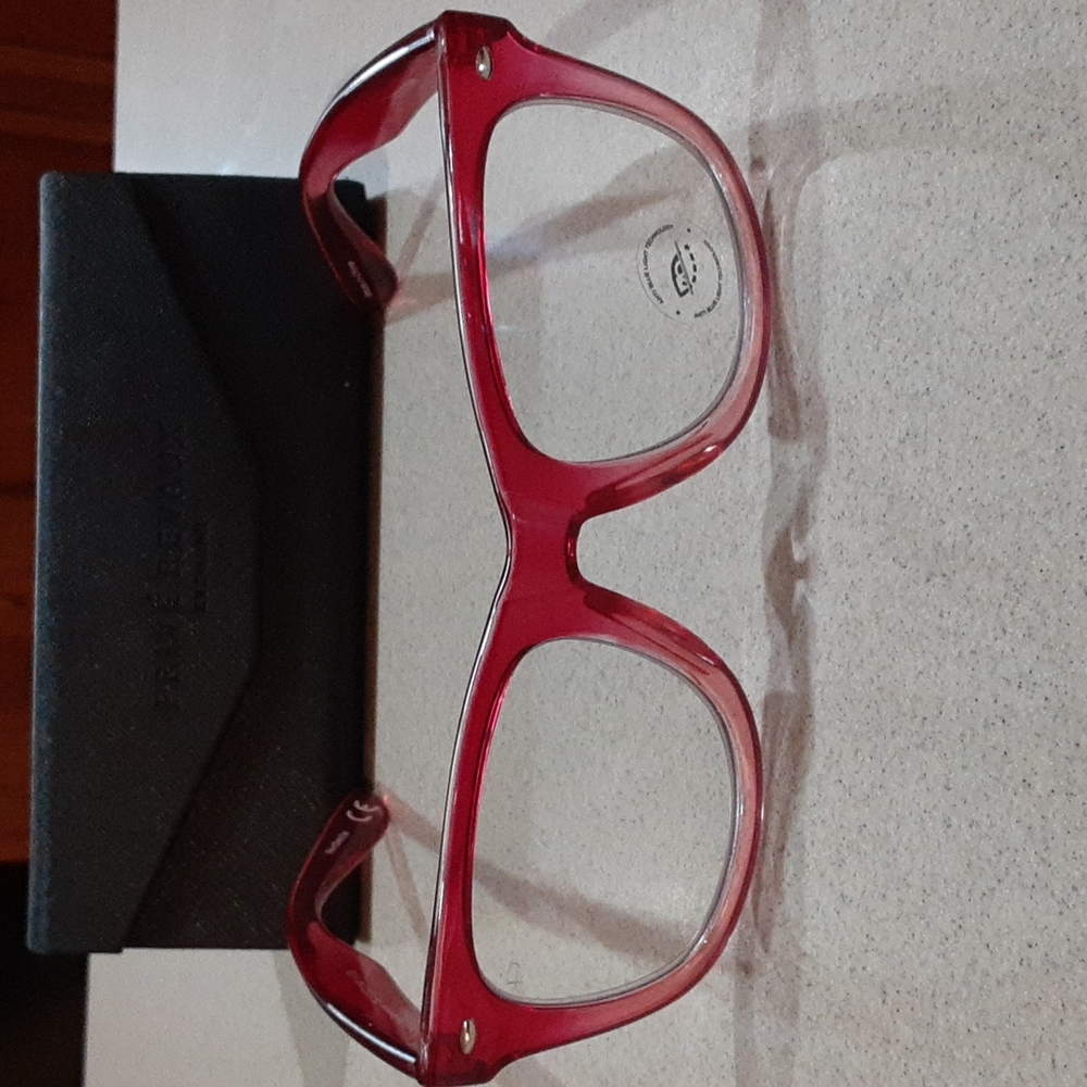 Genevieve Blue light readers